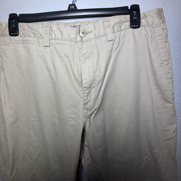 Men's DuluthFlex Ballroom‎ Khaki Pants. 40x32. - Picture 2 of 13